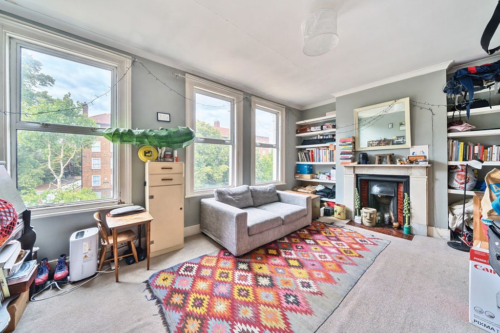 Property photo 3 of 18 1314181-18-686E84...