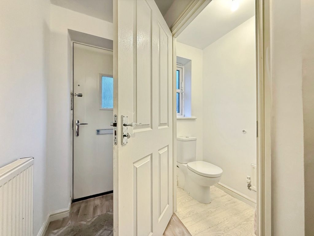 Property photo 3 of 20 4657436