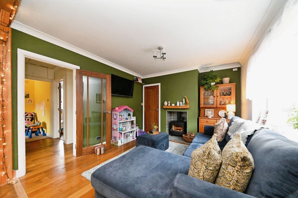 Property photo 3 of 21