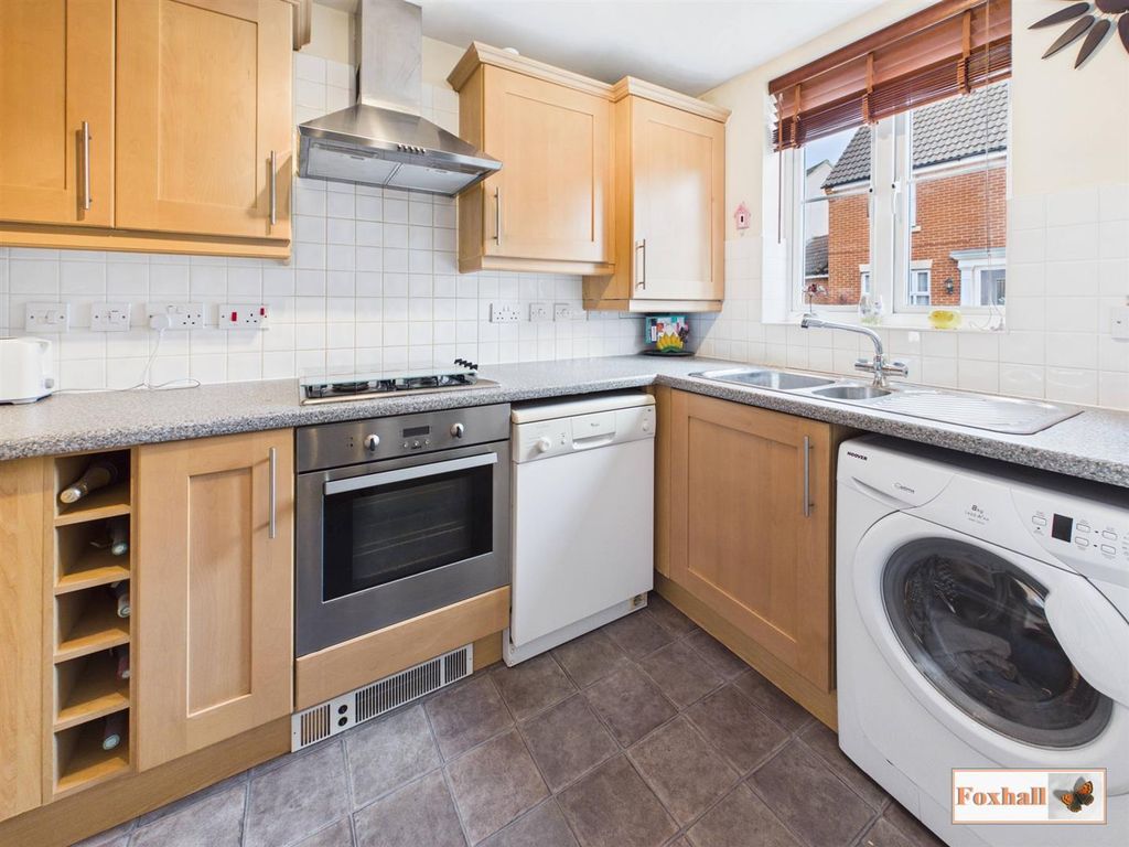 Property photo 3 of 20 Kitchen