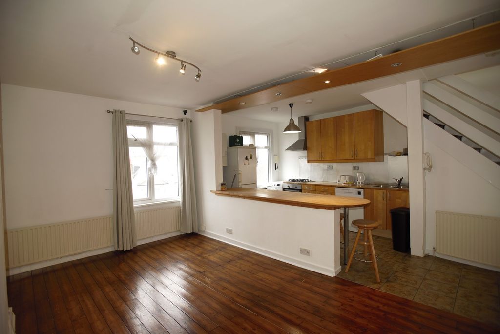 Property photo 3 of 8 Open Plan Living Room
