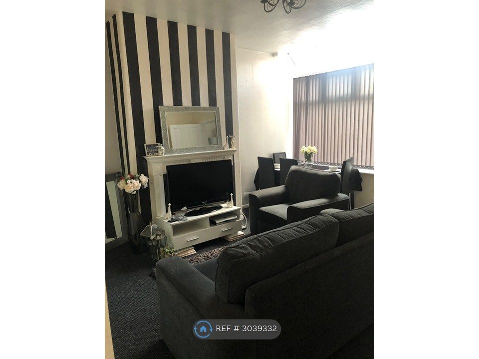 Property photo 1 of 3