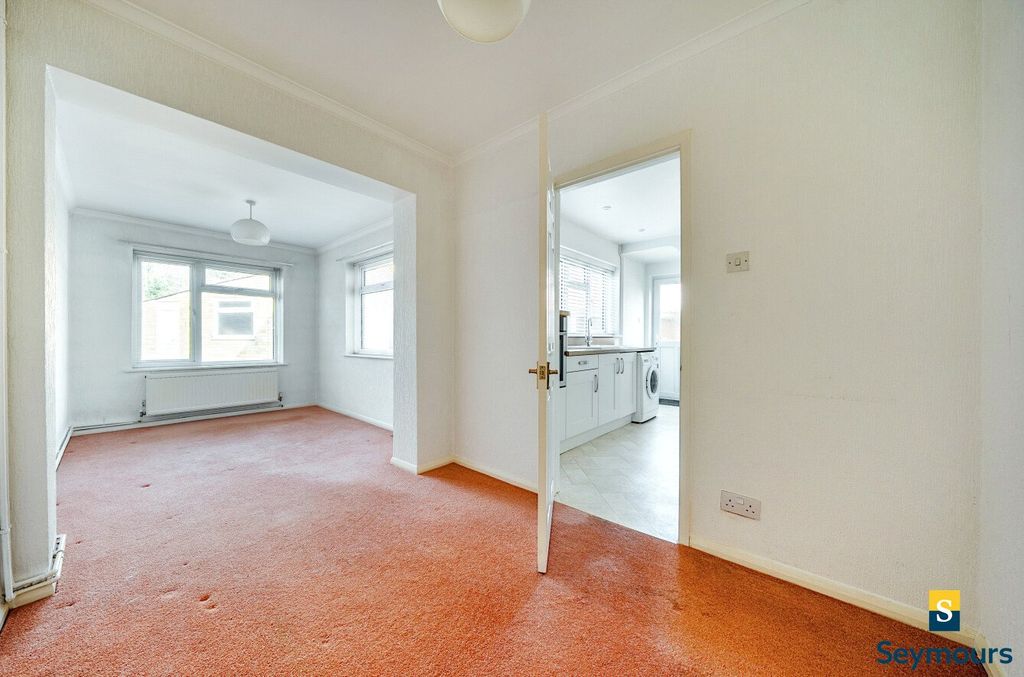 Property photo 3 of 24 Dining/Reception