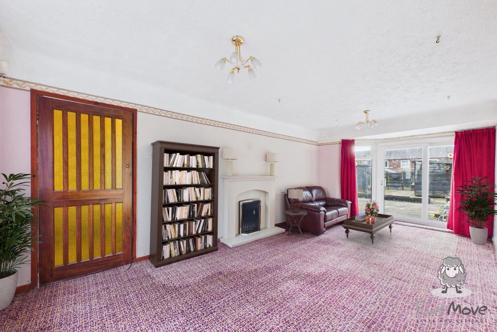 Property photo 3 of 15 4