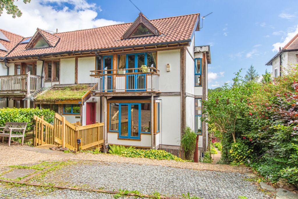 Property photo 2 of 29