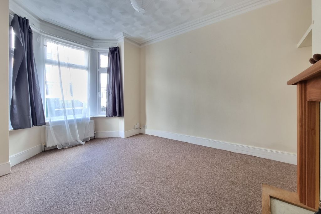 Property photo 2 of 16 20250904_113229