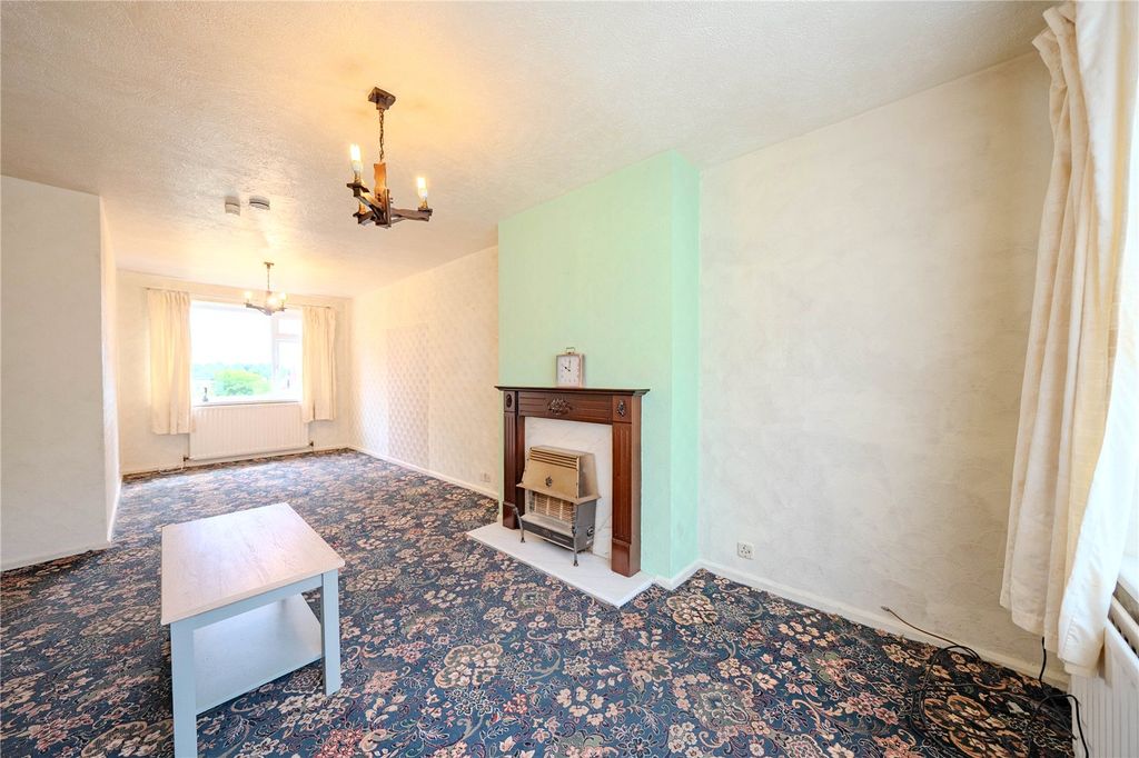 Property photo 3 of 16 Lounge/Diner