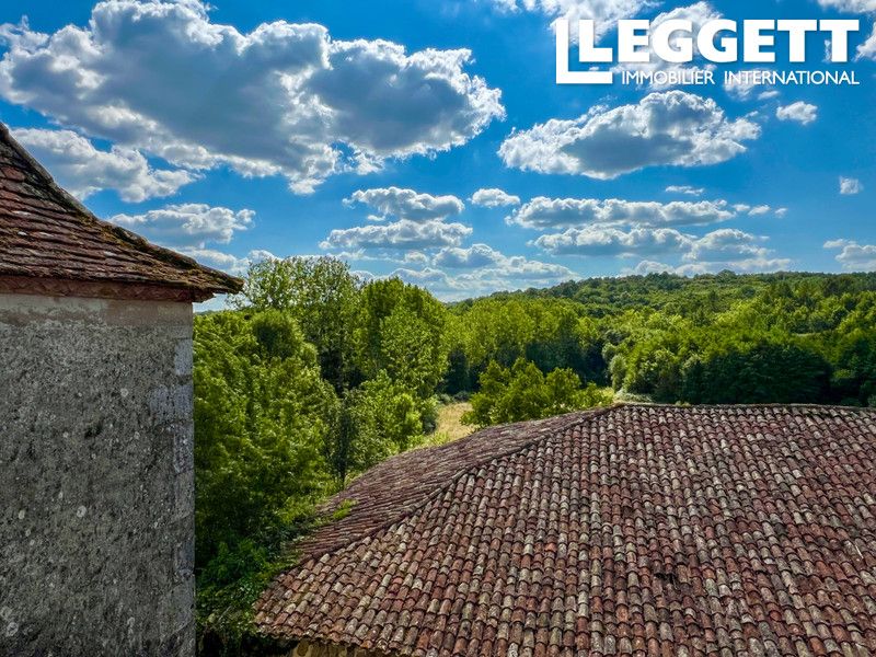 Property photo 3 of 10