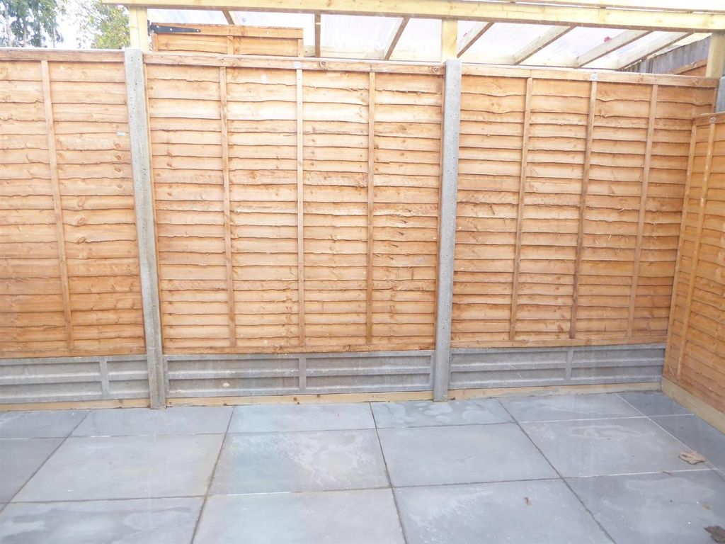 Property photo 1 of 11 Garden