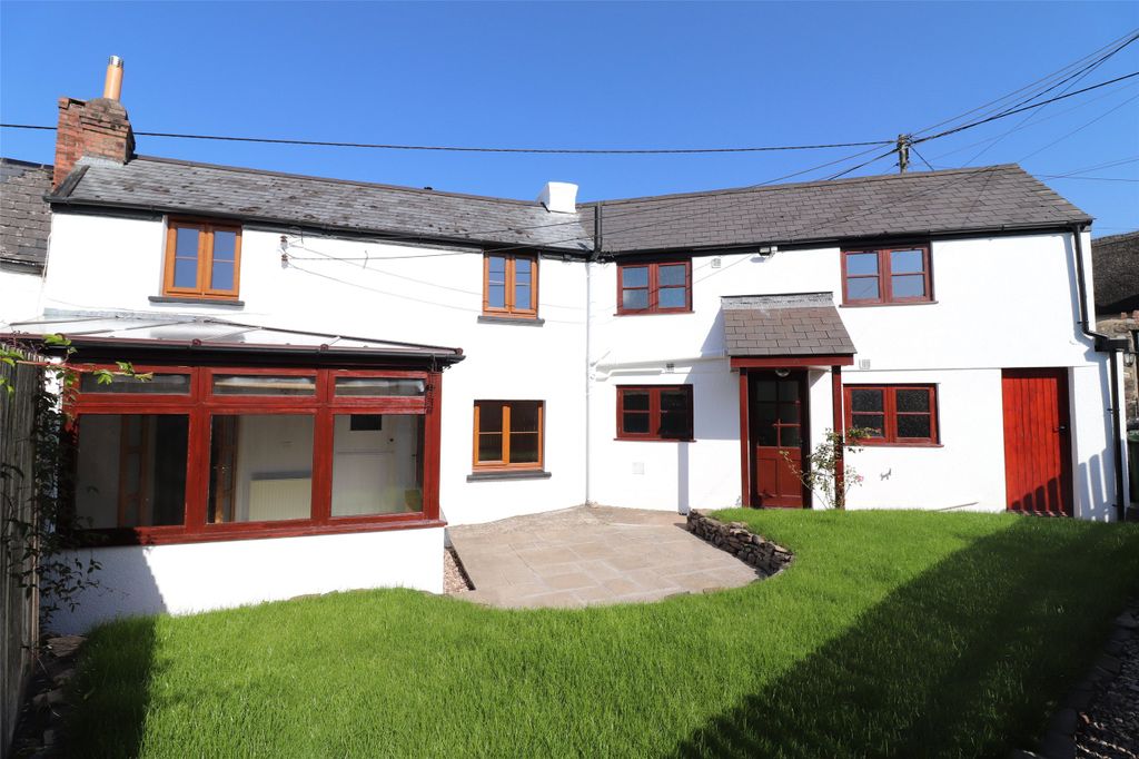 Property photo 2 of 21 Picture No. 24
