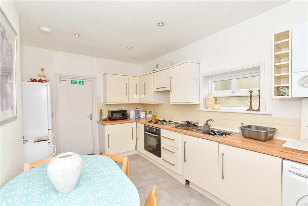 Property photo 3 of 10 Kitchen/ Breakfast Room