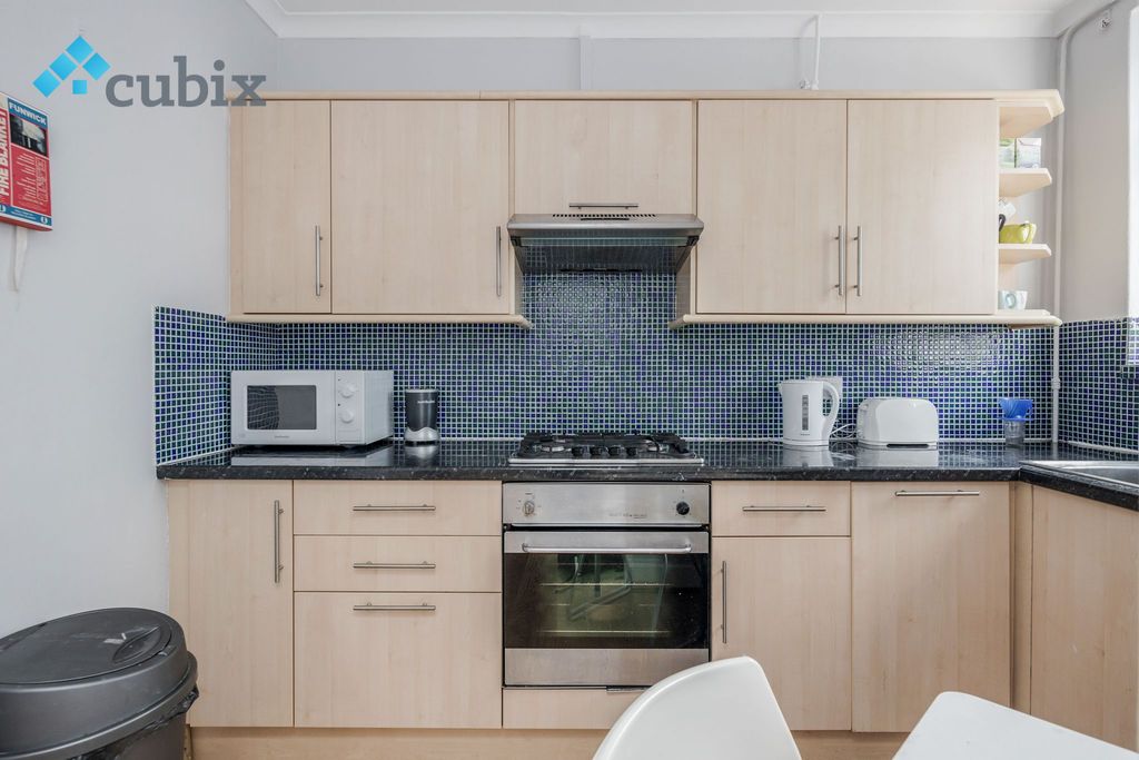 Property photo 1 of 25