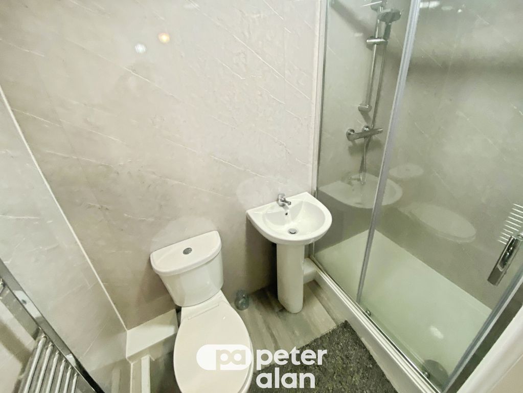 Property photo 3 of 5 Living Room