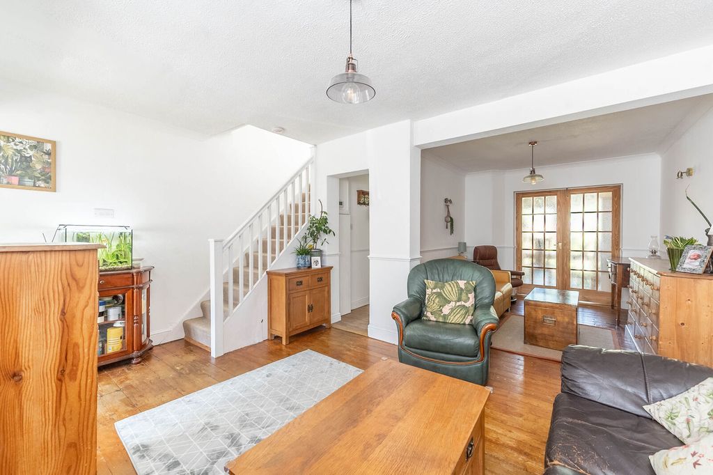 Property photo 3 of 15