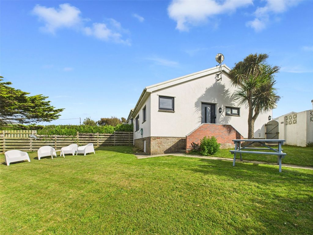 Property photo 1 of 17 Picture No. 14
