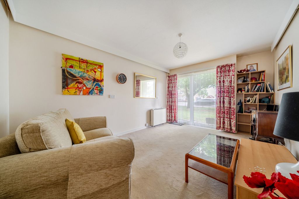 Property photo 2 of 15 1463746-7-6A0727c...