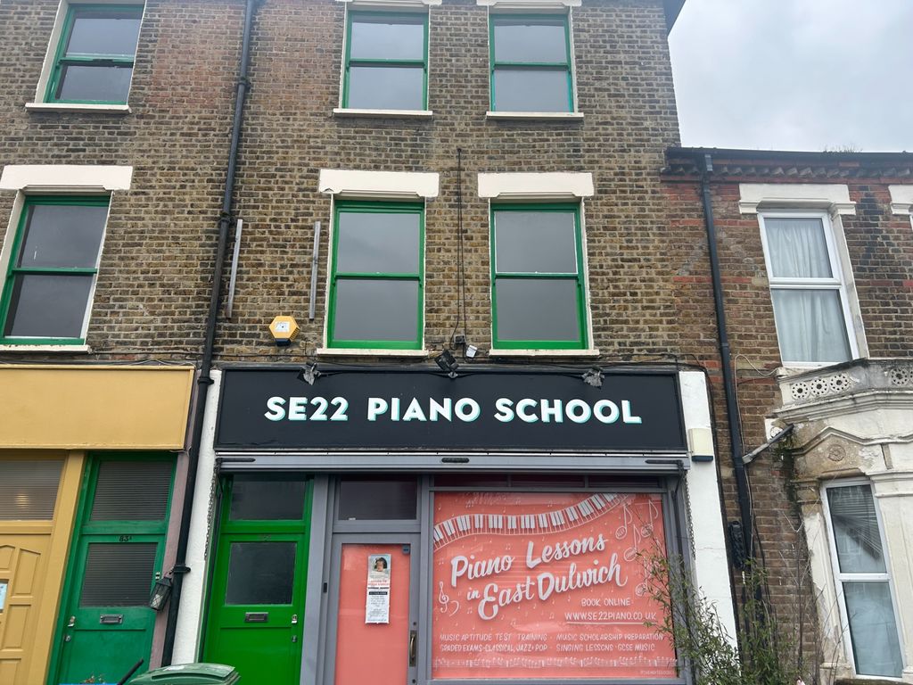 Property photo 1 of 17 Photo 2