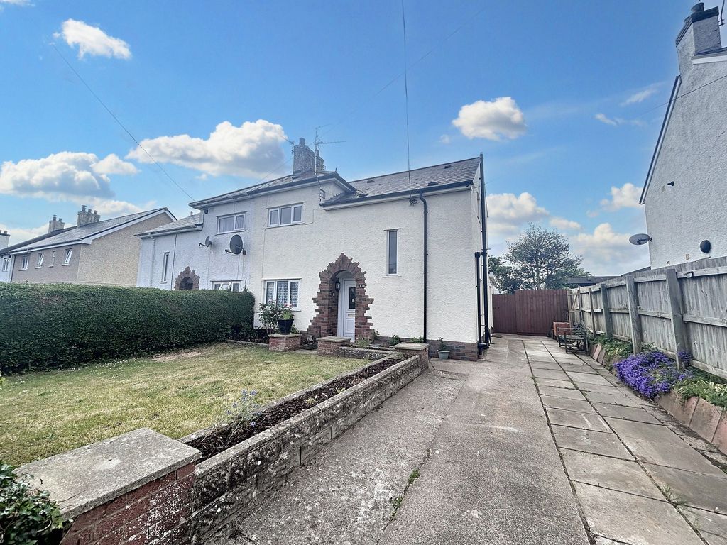 Property photo 1 of 31