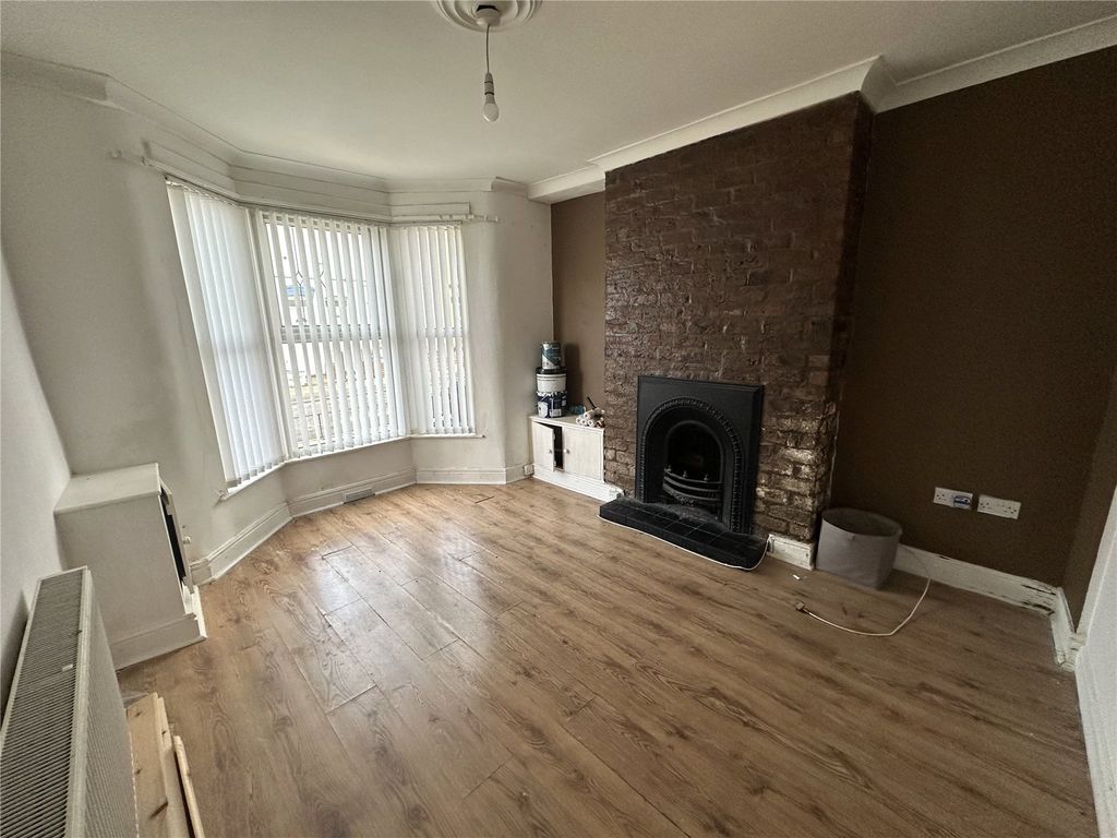 Property photo 2 of 14 Picture No. 02