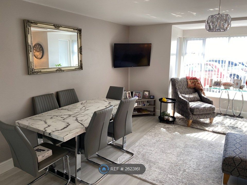 Property photo 3 of 25