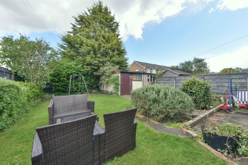 Property photo 2 of 18