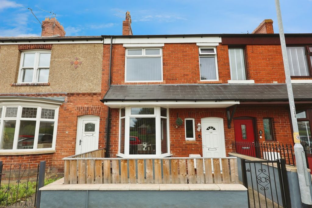 Property photo 1 of 10 Pbox-Front_Of_House-343350.Jpg