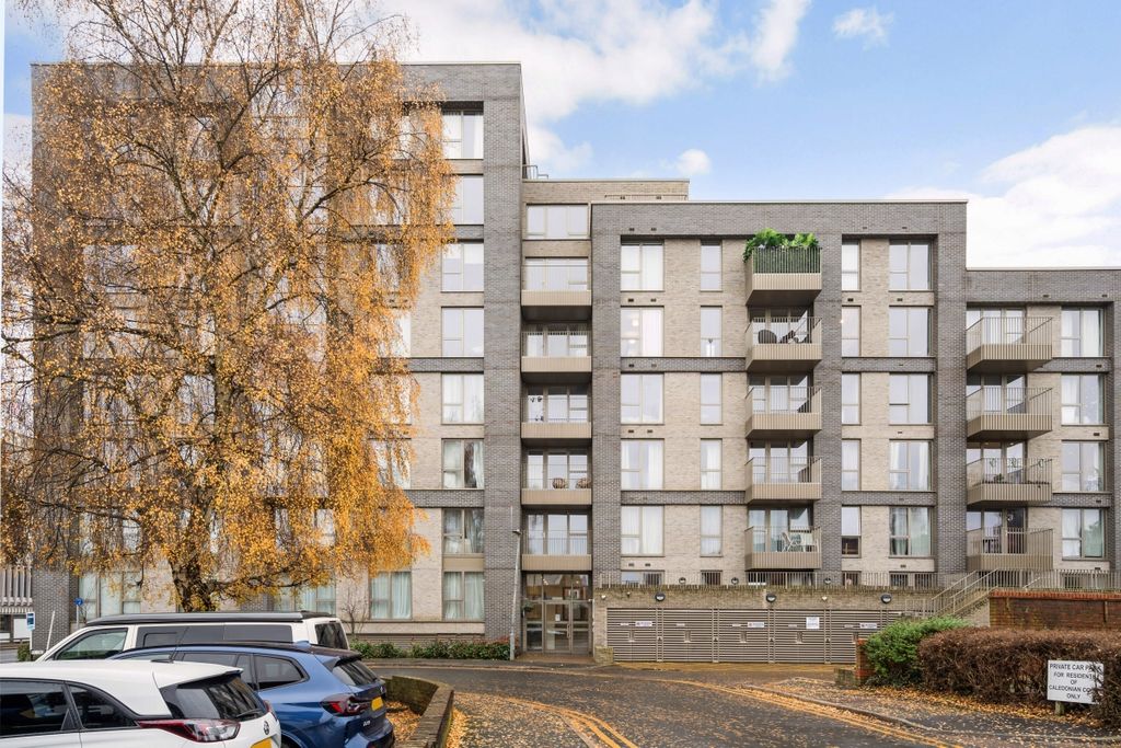 Property photo 1 of 10 20 Orchid Court 3...