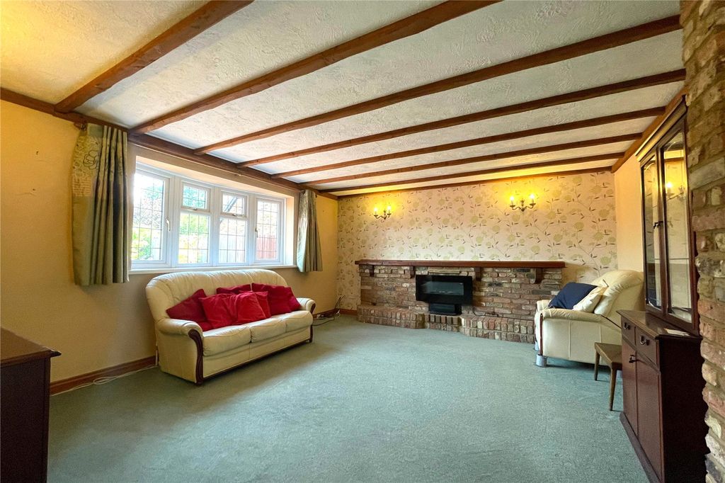 Property photo 2 of 24 Picture No. 16