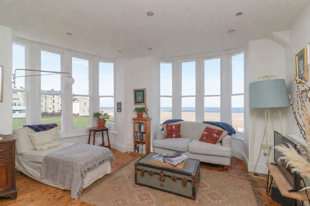 Property photo 1 of 8 Picture 1