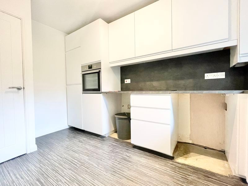 Property photo 2 of 12 Kitchen Alt-View