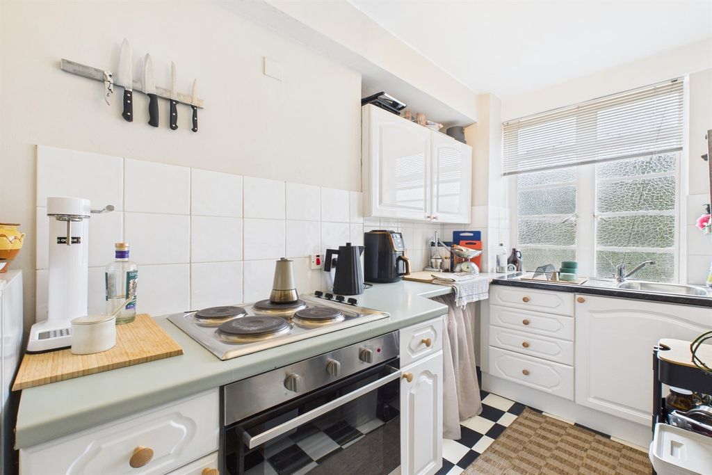 Property photo 3 of 15 Kitchen