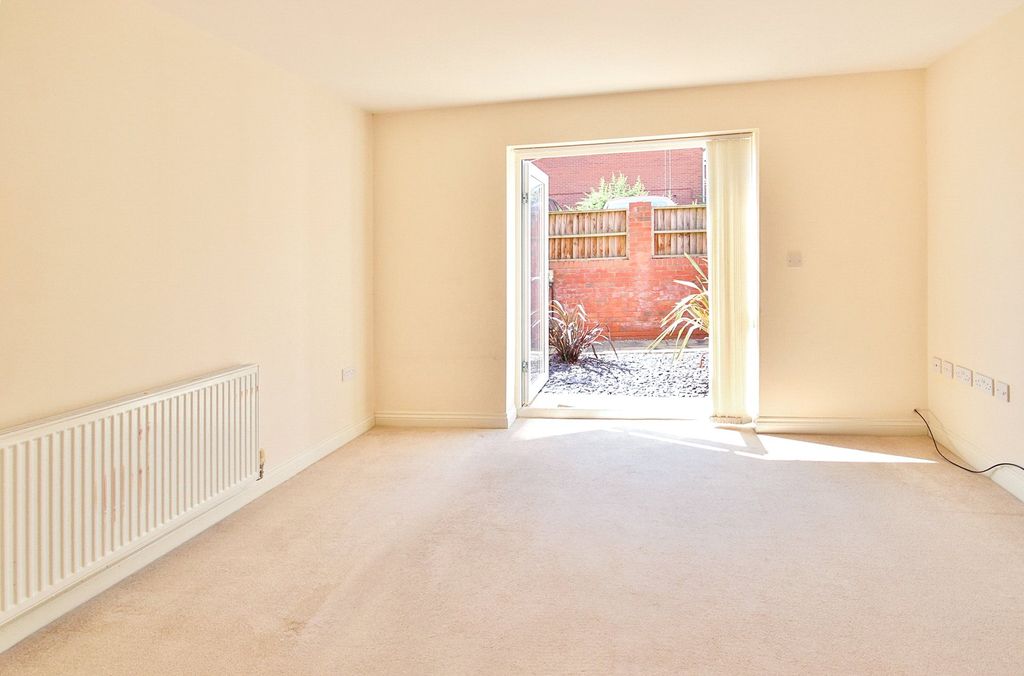 Property photo 3 of 10 Picture No. 68