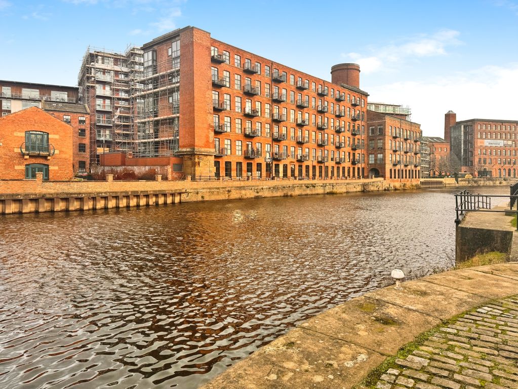 Property photo 2 of 6