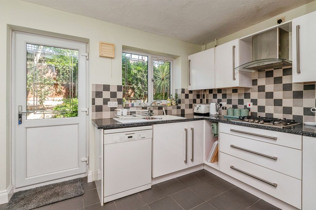 Additional image 7 of 4 bed detached house for saleHigh View Gardens, Grays RM17