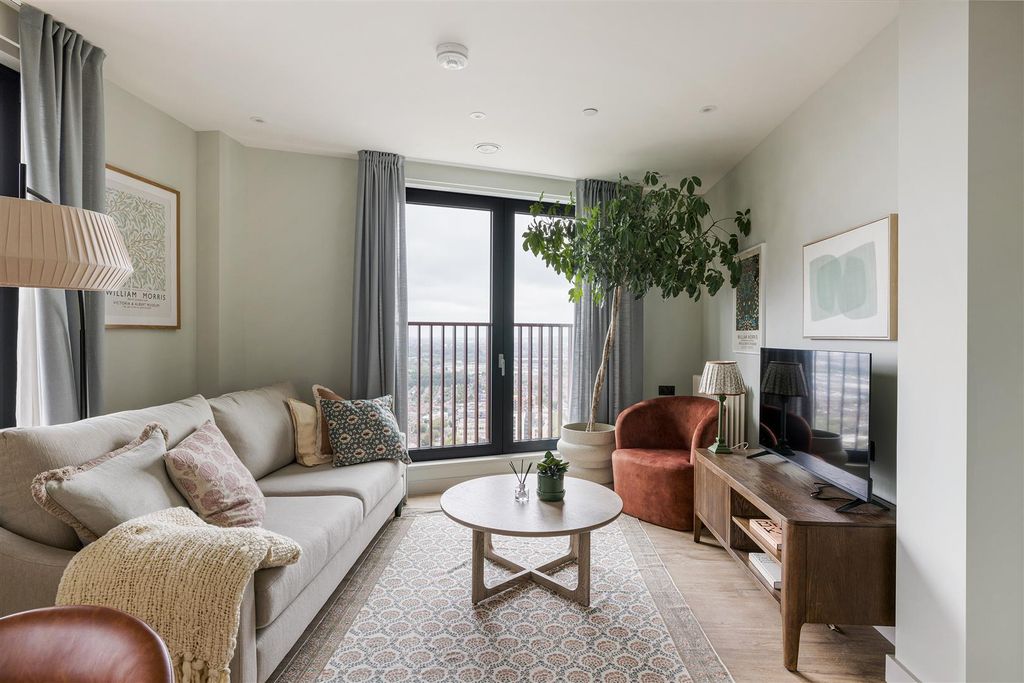 Property photo 3 of 30