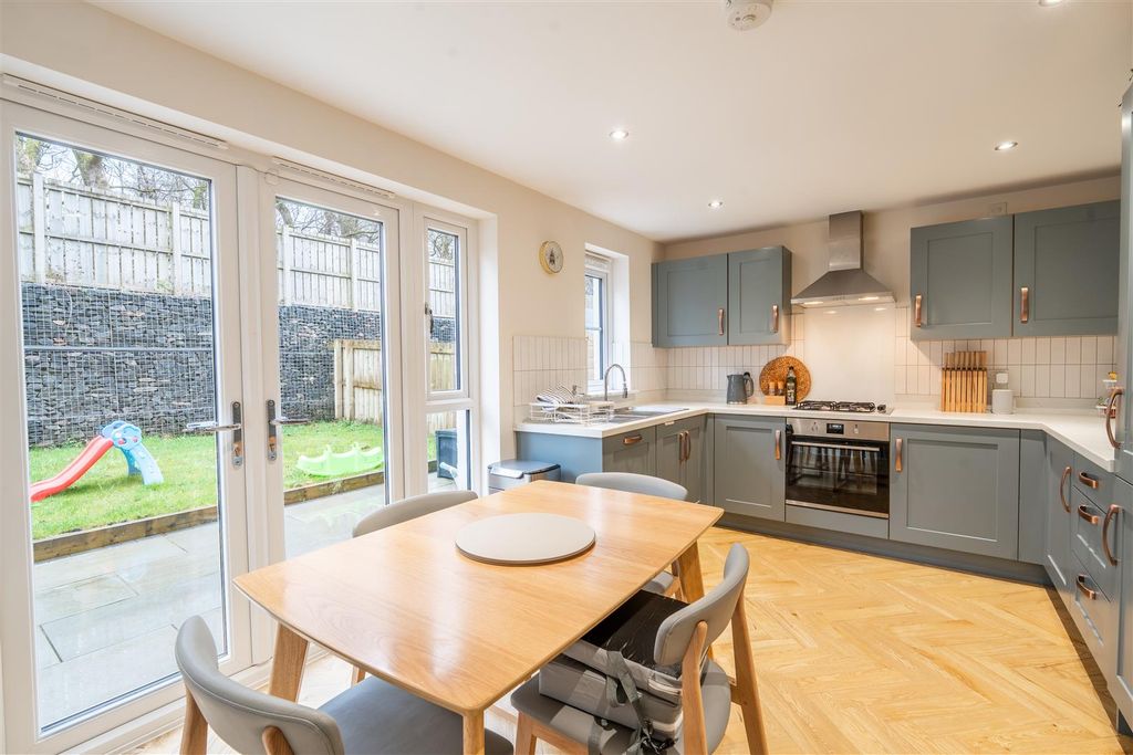 Property photo 3 of 19 Kitchen-2.Jpg