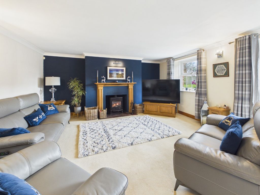 Property photo 3 of 39 4913086