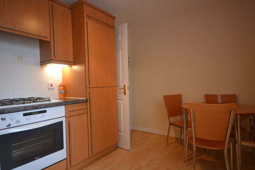 Property photo 3 of 6