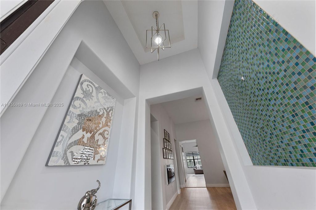 Property photo 3 of 46 <Alttext/>