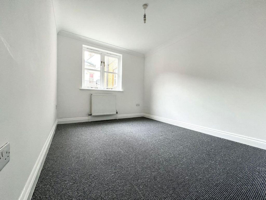Additional image 4 of 2 bed flat to rent3 Star Street, Ryde PO33
