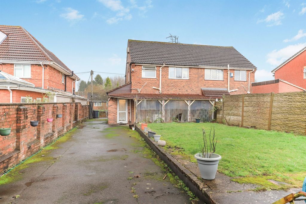 Property photo 2 of 13