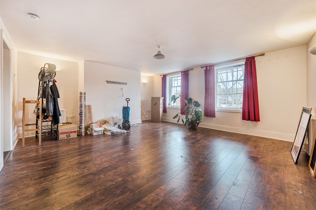 Property photo 3 of 9 Living Room