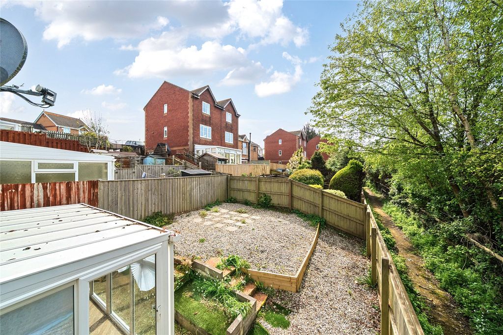 Property photo 2 of 18 2 - Picture No. 09