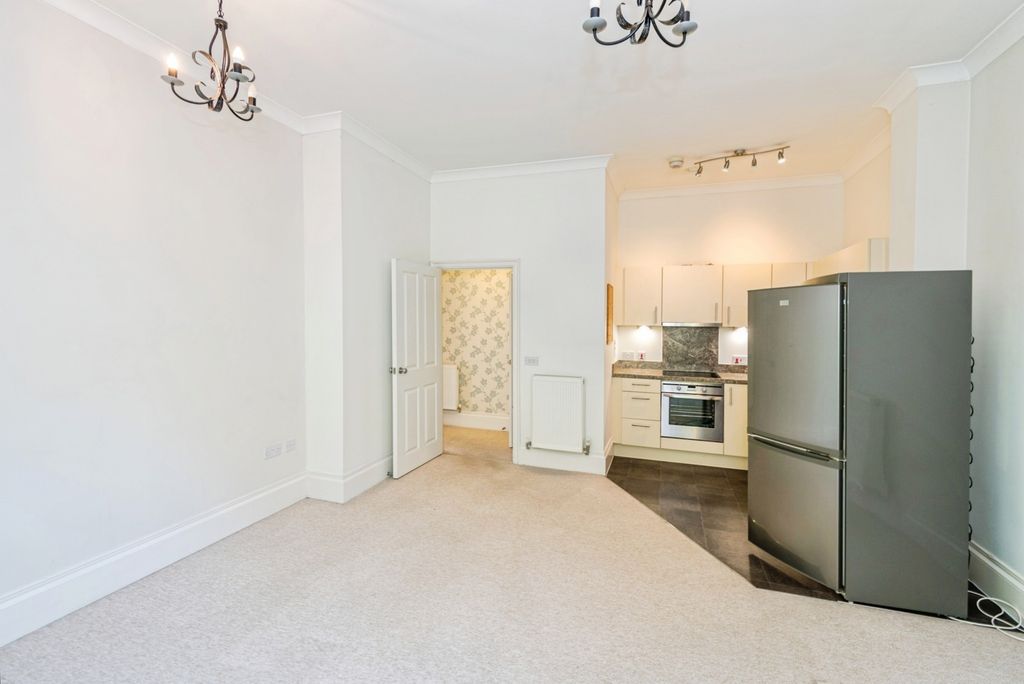 Property photo 3 of 12 Photo