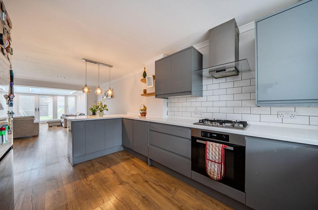 Property photo 2 of 22 Kitchen