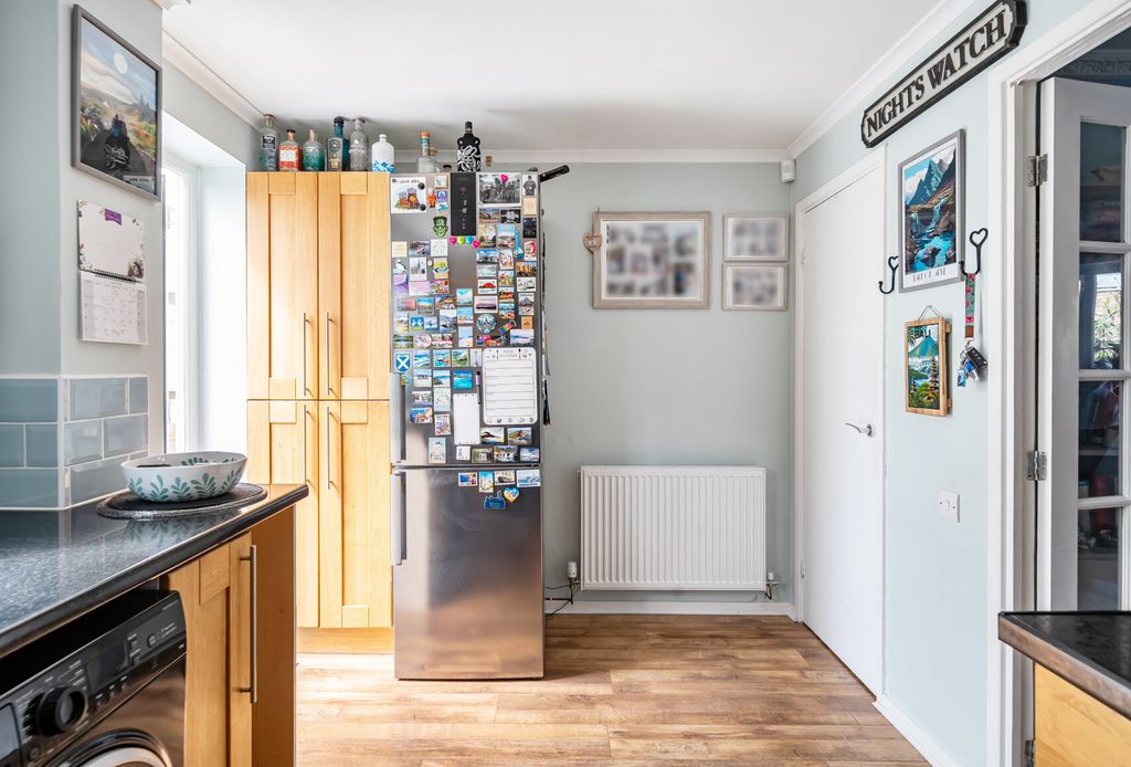 Property photo 3 of 13 Kitchen/Breakfast