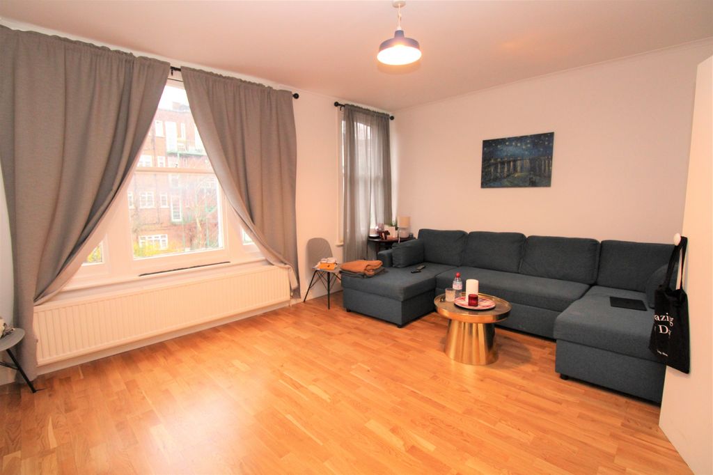Property photo 2 of 8
