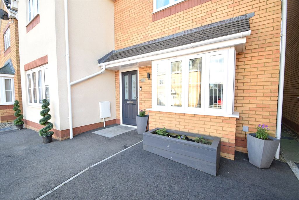 Property photo 2 of 19 Picture No. 37