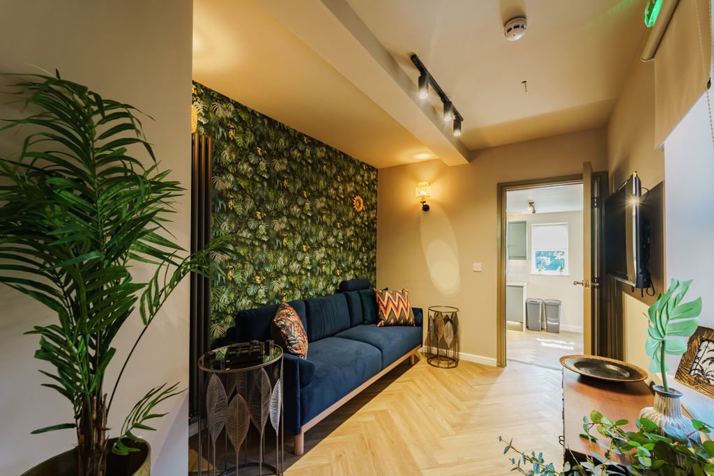 Property photo 3 of 17