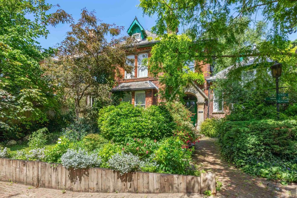 Property photo 1 of 29